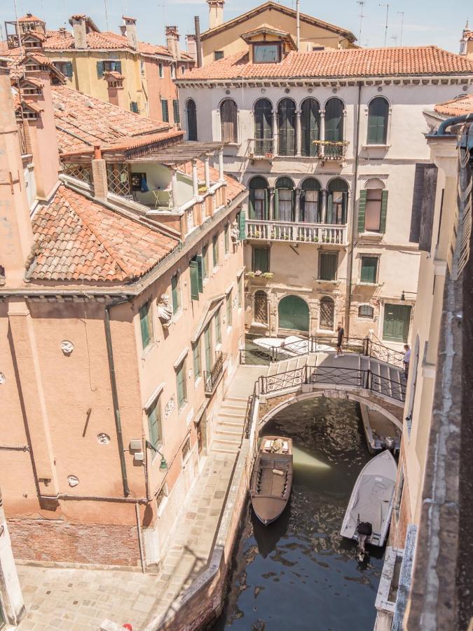 Venice Palace Tintoretto Esterno foto